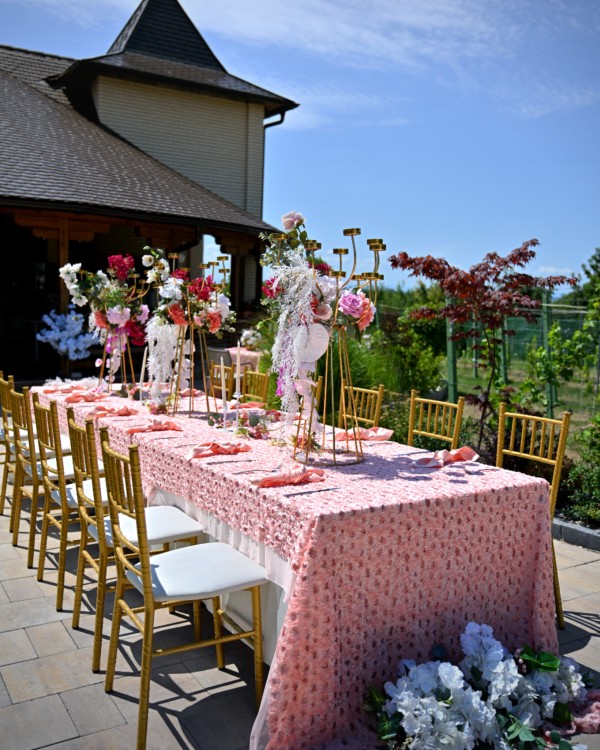 Hotel & Winery Dve Kule
